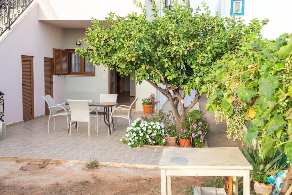 Ferienwohnung Εξοχη Και Θαλασσα Makrýgialos Exterior foto